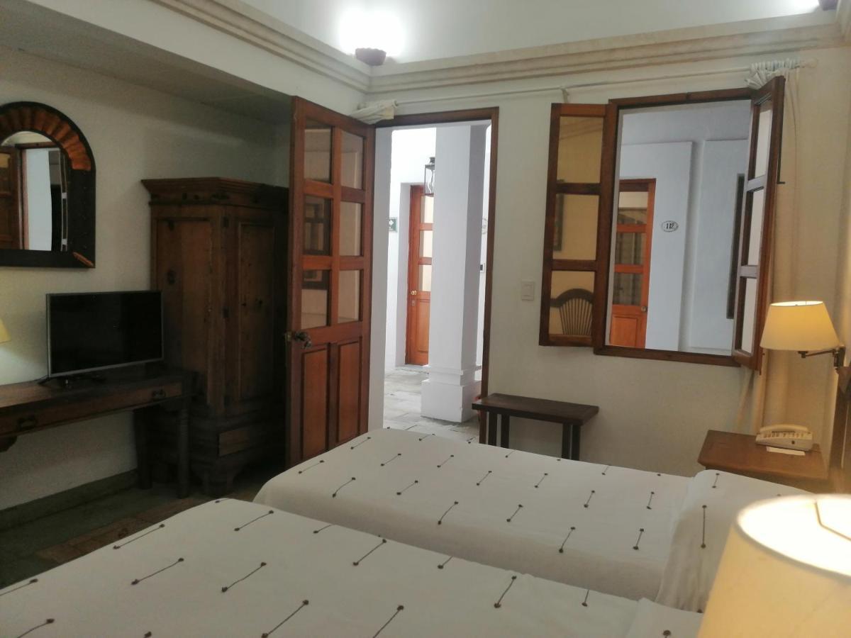 Hotel Aitana Oaxaca Екстер'єр фото