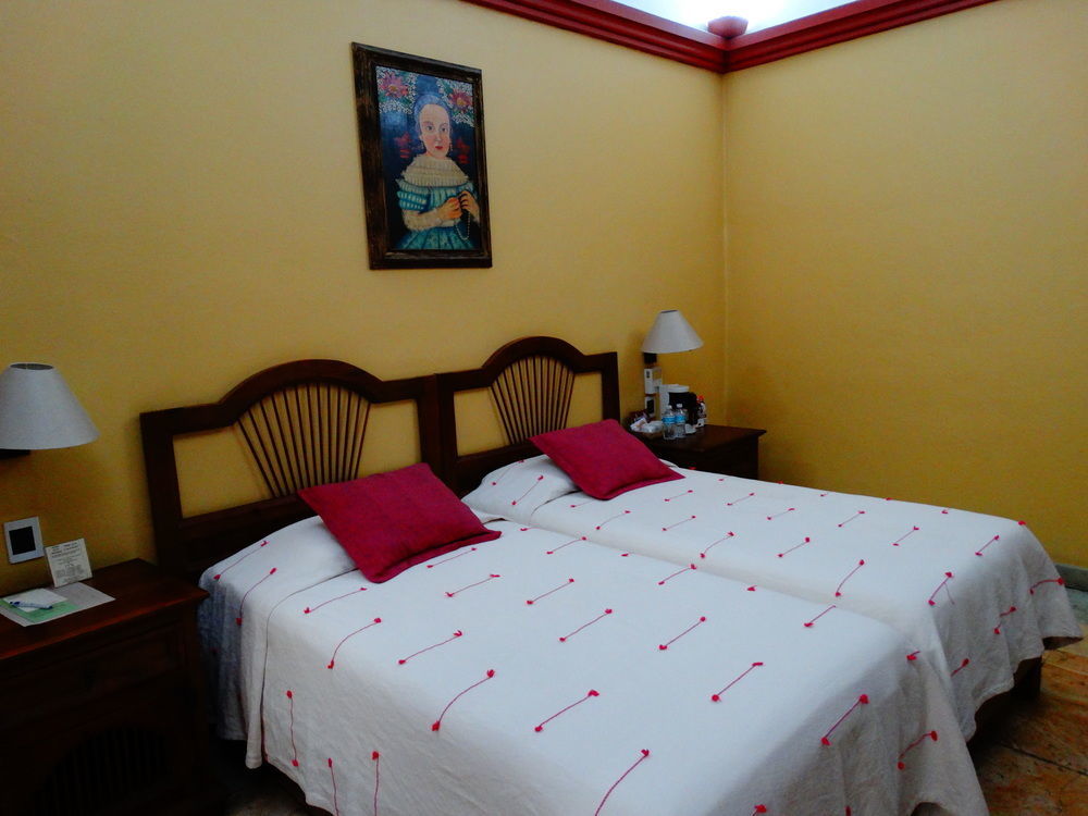 Hotel Aitana Oaxaca Екстер'єр фото